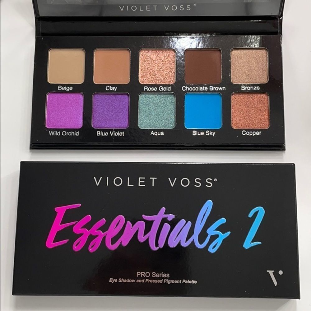 Host Pick! Violet Voss Essentials 2 Palette